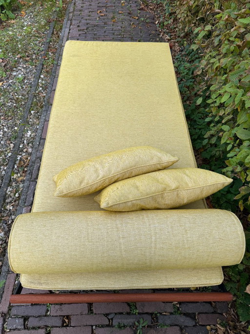 Auping Cleopatra Daybed – Yellow, Design Dick Cordemeyer (1953)