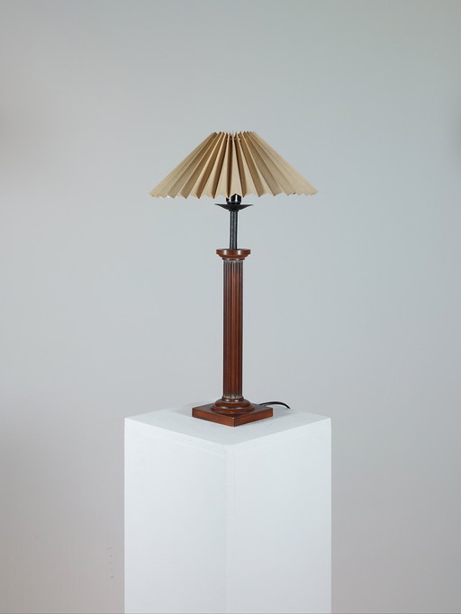 Lampada da tavolo vintage, lampada da comodino, decorazione a colonna, paralume plissettato in plastica