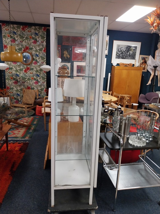 Image 1 of 1 mobiletto da farmacia in metallo bianco, anni '50, prodotto in Polonia