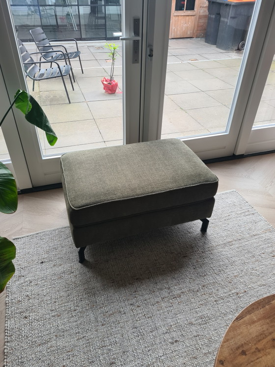 Image 1 of Canapé avec pouf, 4 ans