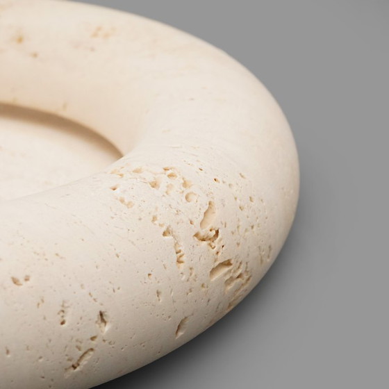 Image 1 of Ciotola in travertino “Voltero” di Pier Alessandro Giusti ed Egidio Di Rosa per Up & Up, anni '70