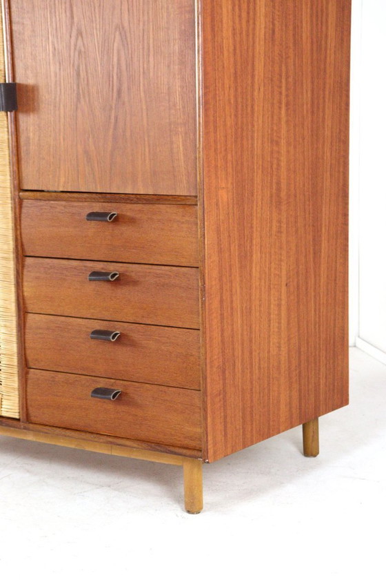 Image 1 of Armadio vintage per ragazze di Sebastian Muggenthaler