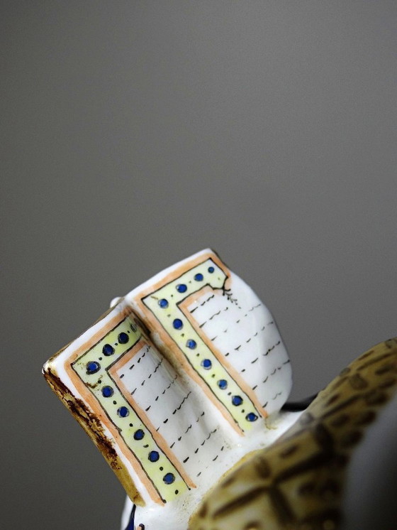 Image 1 of Sujet en porcelaine ancien "Liseuse" art déco signée J.Vesques