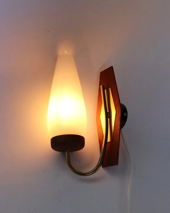 Image 1 of Lampada da parete vintage in teak, luce notturna, lampada da bagno in ottone