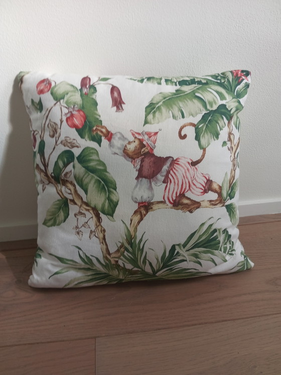 Pouf mit Kissen aus Affenstoff – Hocker & Poufs, Textile (photo 3 of 6)