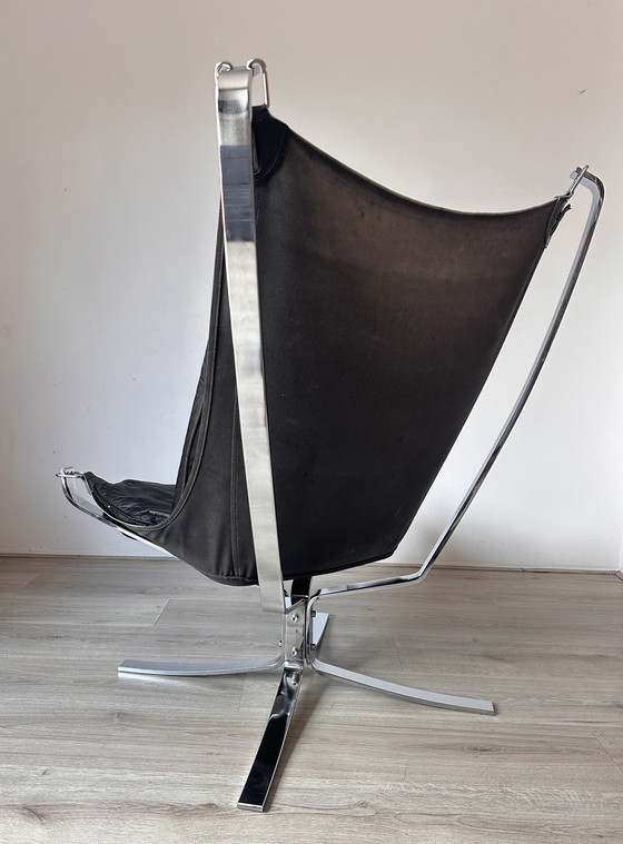 Image 1 of Fauteuil lounge Falcon au design vintage