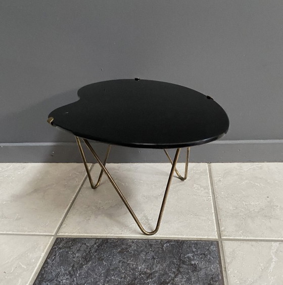 Black Glass Kidney Shape Small Side Table 1960s – Metal (photo 4 of 10)