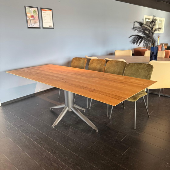 Image 1 of Tavolo da pranzo Bert Plantagie Maro