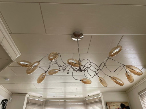 Beautifully designed dimmable pendant lamp - oval halo