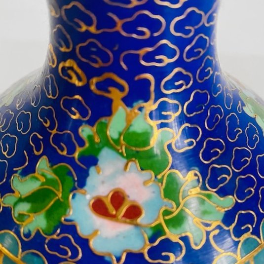 Image 1 of Vintage oriental cloisonne vase blue floral patterns boho 1980s