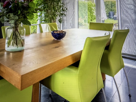 Image 1 of Oak dining table with 6 leather chairs