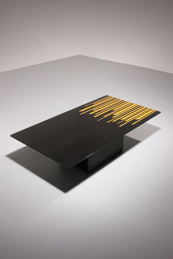 Image 1 of 1980s Italian Coffee Table in Black and Yellow Lacquered wood