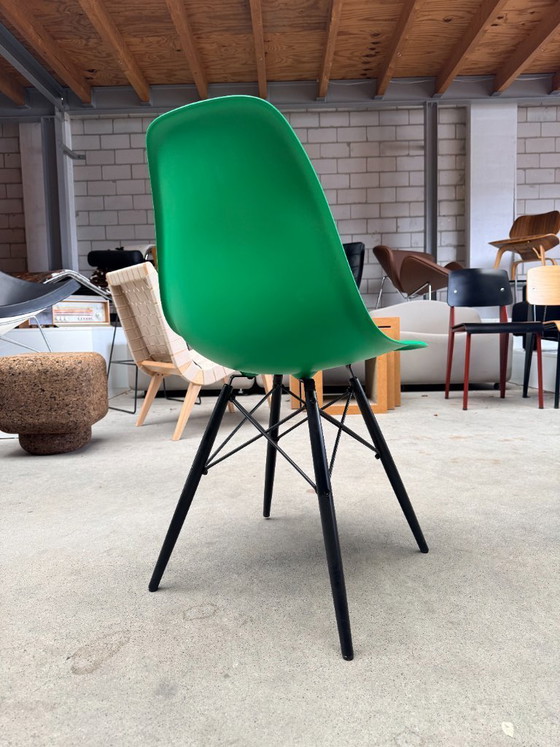 Image 1 of Sedia Vitra Eames DSW (2x)
