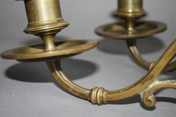Image 1 of Candelabro a forma di pianoforte in stile Art Nouveau, a 2 bracci, in ottone massiccio.