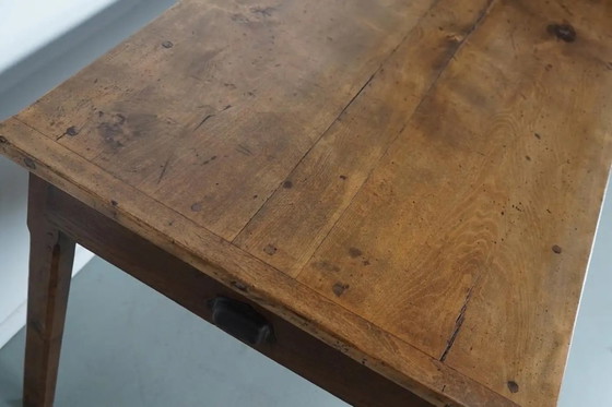 Image 1 of Antiker französischer Landhaus-Esstisch aus Ulmenholz, 19. Jahrhundert