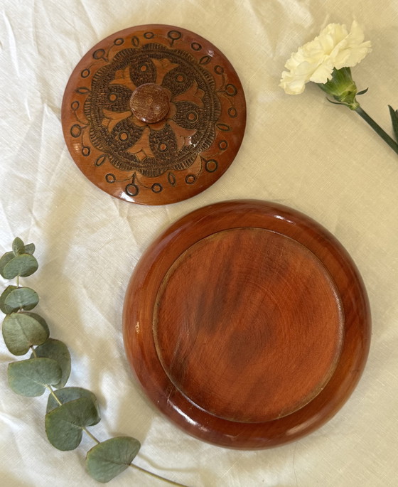 Image 1 of Large vintage wooden box