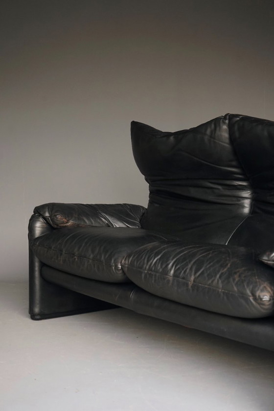 2 Sitzer Maralunga Sofa aus schwarzem Leder für Cassina. 1970er Jahre – 2 Sitzer Sofas, Leather (photo 6 of 20)