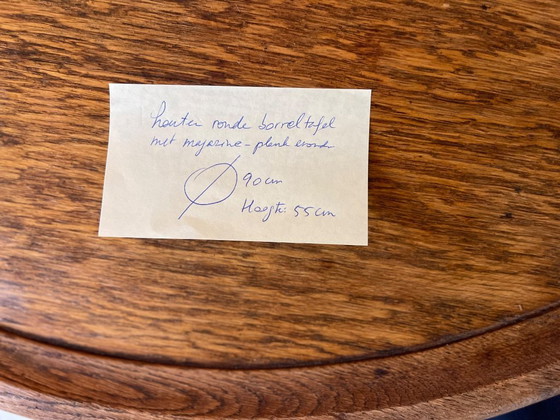 Image 1 of Runder Getränketisch oder Beistelltisch aus Holz