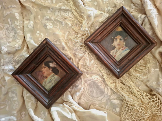 Image 1 of Pair of Antique Miniature Portraits. Belle Époque Paintings. Paris, ca. 1900–1908 - Decoration