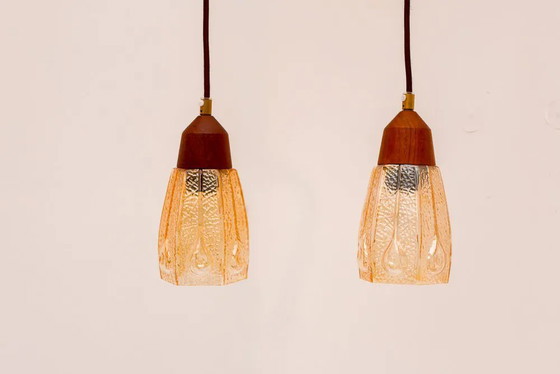 Image 1 of Suspensions en verre de Pukeberg, Suède, années 1960, lot de 2