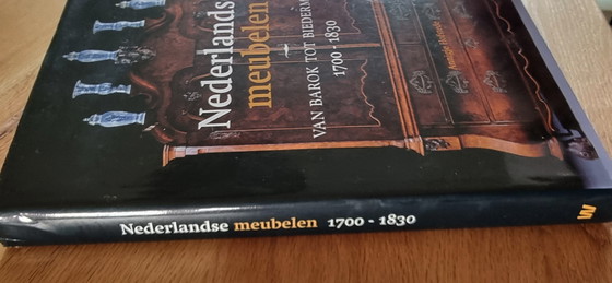 Image 1 of Mobiliario holandés desde el barroco hasta el Biedermeier