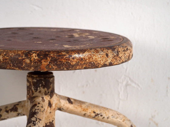 Vintage ronde kruk (ca. 1950) #3 – Krukjes, Iron, Industrieel (photo 26 of 36)