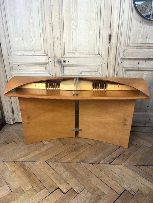 Carlton House Butterfly" entrance console desk by Jaime TRESSERRA