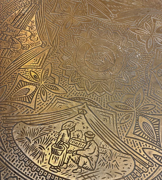Tavolino da tè in legno, 4 gambe, piano in rame sbalzato – Tavolini (photo 6 of 9)