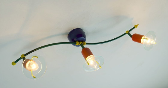 Image 1 of Lámpara de techo de 3 focos de la década de 1980, de metal y lucita, de la era Honsel Memphis.