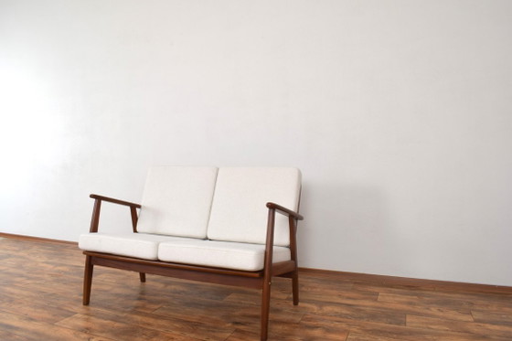 Image 1 of Zweisitzer-Sofa aus dänischem Teakholz aus der Mitte des 20. Jahrhunderts, 1960er Jahre.