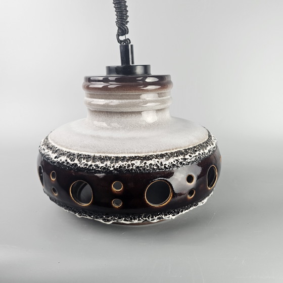 Image 1 of Lampada a sospensione vintage XL in ceramica marrone/bianca di Herda. Lampada a sospensione UFO degli anni '70. Lampada Fat 