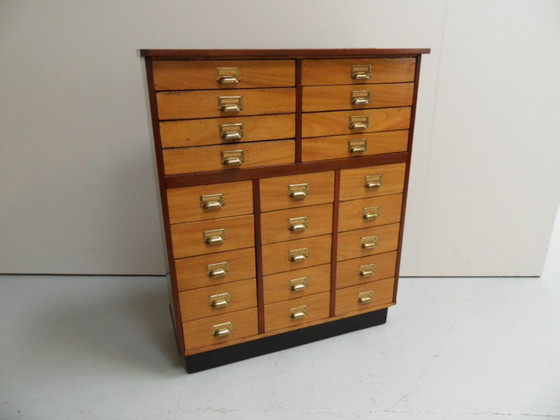 Classeur vintage en acajou avec tiroirs – Commodes, Wood (photo 3 of 10)