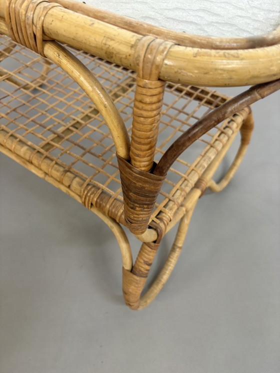 Image 1 of Vintage Rotan Tafel avec wolkenglas jaren ‘60