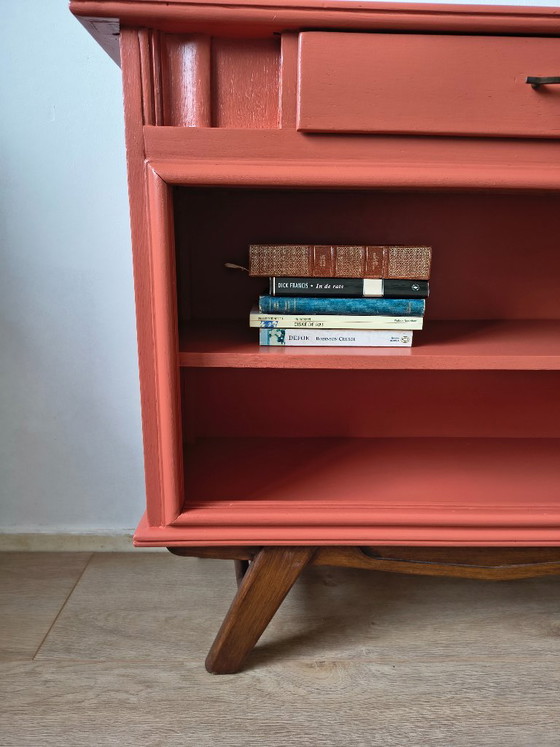 Mid-Century Bücherregal / Sideboard in Korallenrosa – Wood (photo 2 of 7)