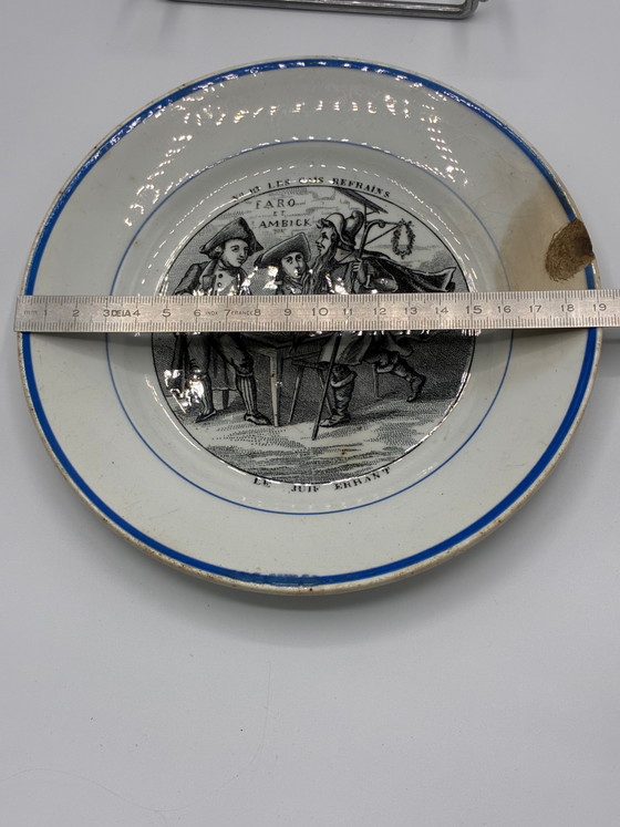 Antique speaking plate Clairfontaine 19th Century – The Merry Refrains No. 19 – Faro and Ambick – Crockery (photo 5 of 5)