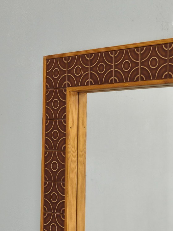 Image 1 of Espejo de pared danés de pino y azulejos de cerámica, década de 1960.