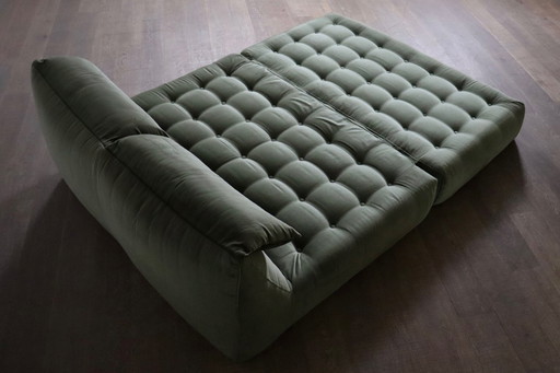 Le bambole bed in green velvet By Mario Bellini for B&B Italia, 1970s