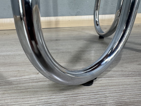 Image 1 of Table d'appoint Art déco intemporelle - chrome et verre noir