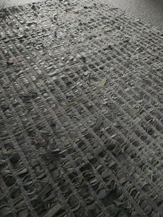 Image 1 of Alfombra de cuero tejido 240x160