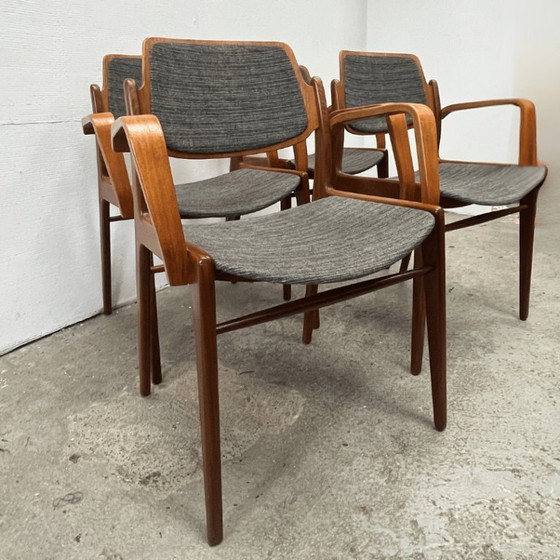Image 1 of 4x dining chair with armrests in teak by Hartmut Lohmeyer for Wilkhahn