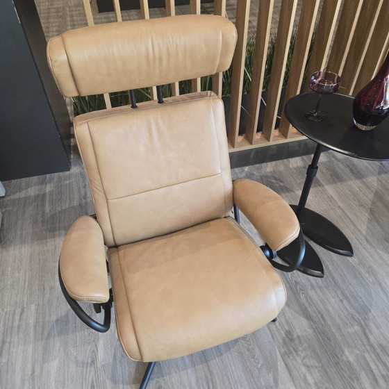 Image 1 of Stressless Paris M recliner