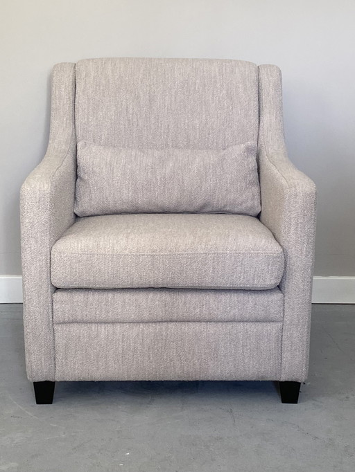 Fauteuil classique avec assise profonde et coussin lombaire supplémentaire