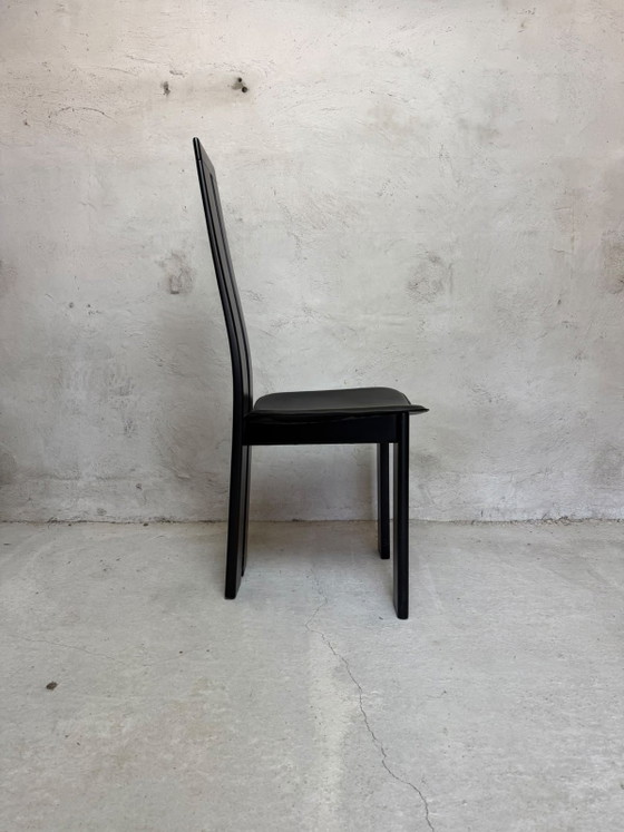 Vier Esszimmerstühle von Pietro Costantini – Leather, Wood (photo 4 of 6)