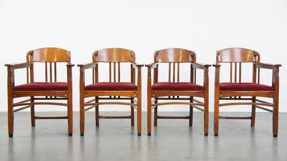 Image 1 of 4 x Jugendstil-Esszimmerstuhl Schuitema mit luxuriöser roter Stoffbespannung