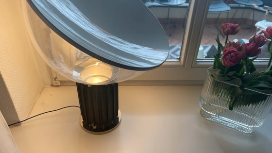 Image 1 of Lámpara de mesa pequeña Flos Taccia