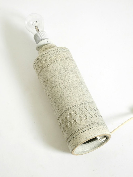 Image 1 of Beautiful 1960s white Rimini ceramic table lamp by Aldo Londi for Bitossi Italy