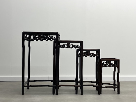 Image 1 of Chinese Huanghuali houten nest tafels circa 1900