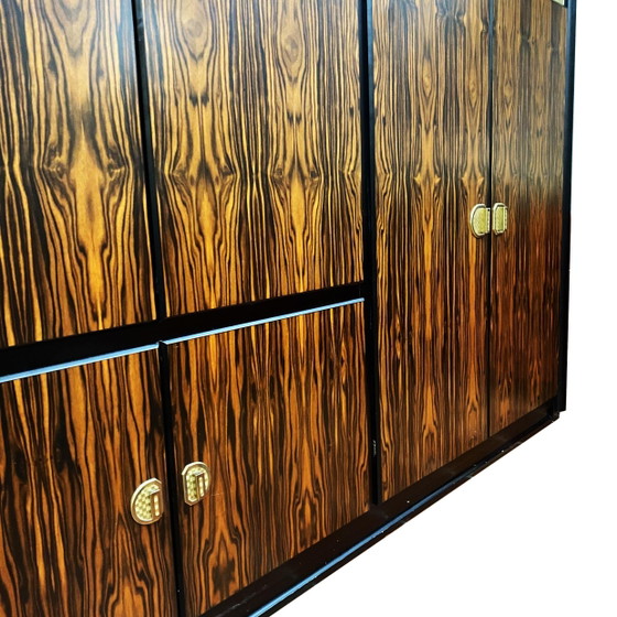 Armadio italiano in Macassar e ottone di Adalberto Caraceni per Modernindustria – Brass, Italian Design (photo 10 of 10)
