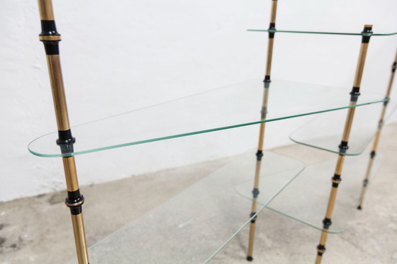 Image 1 of Étagère Présentoir Boulangerie Vitrine de Magasin en Verre et Laiton 1950