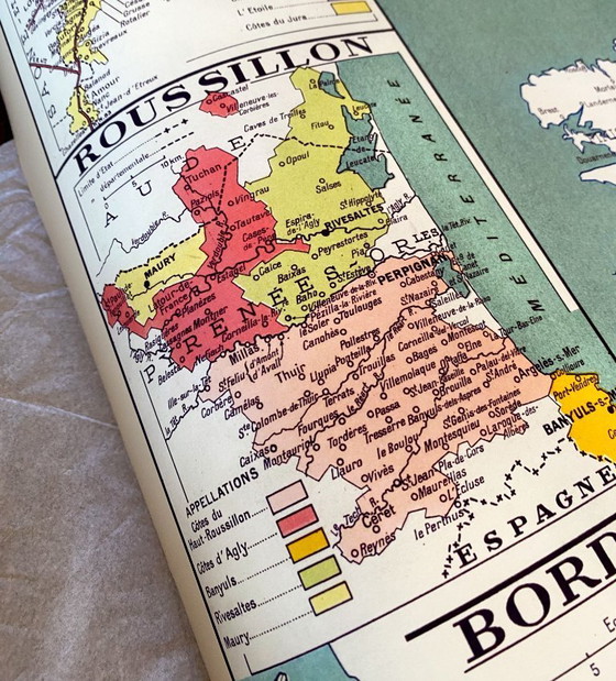 Image 1 of Vins de France 1949 - Carte vintage des Régions Vinicoles - (84.1 x 118.9 cm)